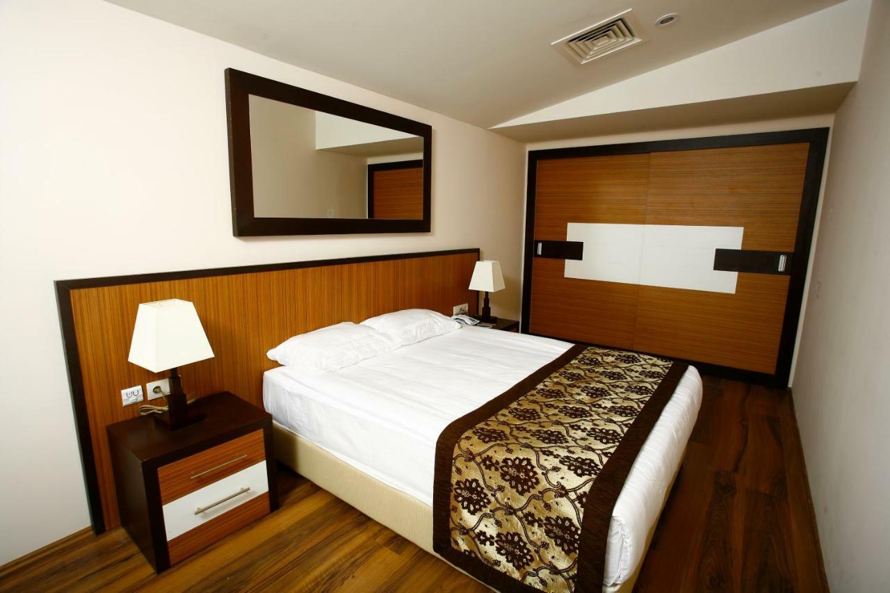 Ayka Vıtal Park Otel 4*